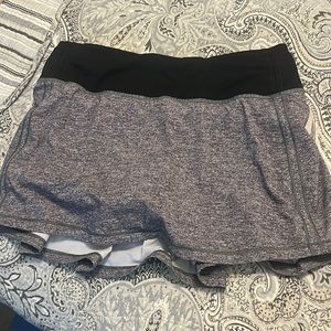 lululemon skirt! Size 4, super cute, doesn’t fit me anymore